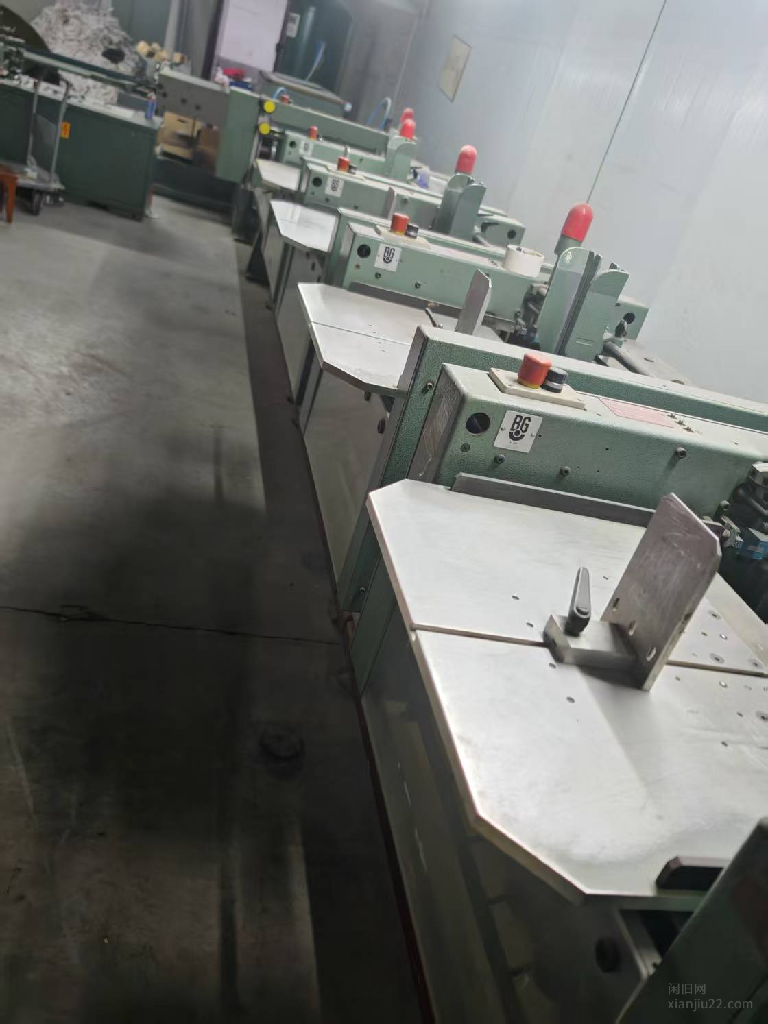 印刷厂处理海德堡780,4梭3刀折页机1台,马天尼335,6 1骑钉龙联动线1条